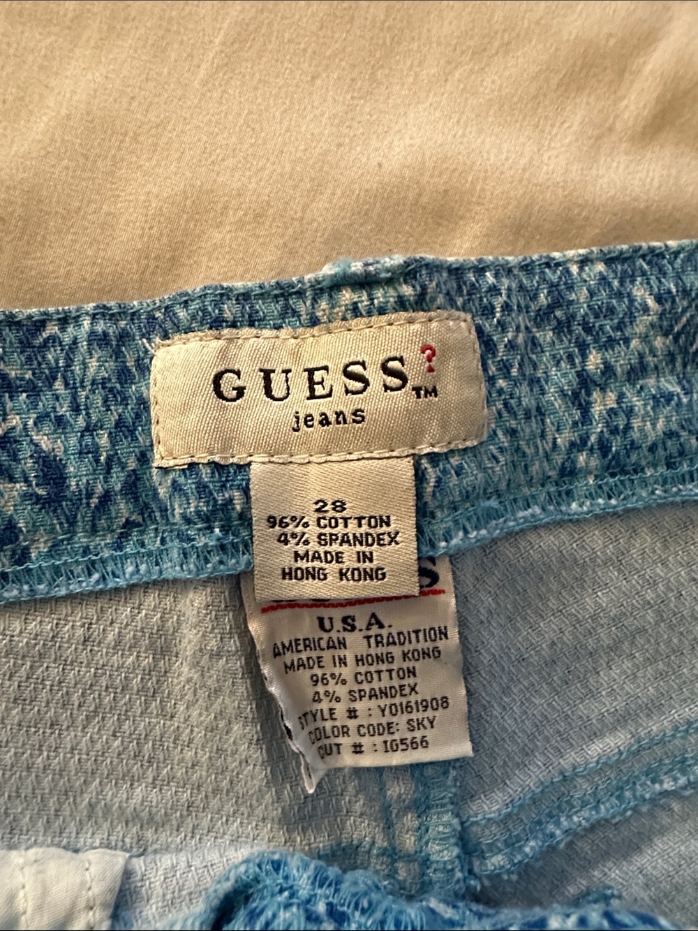GUESS Jeans - Picture 3 of 5